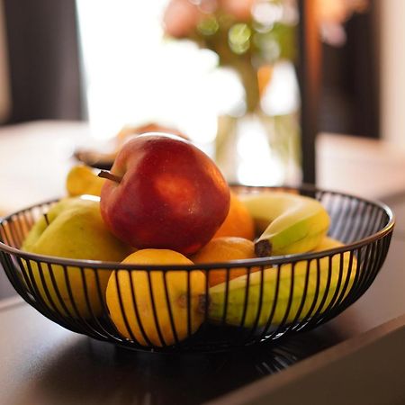 Stay At Smilla - Boutique Apartments Mit Kueche - Parken - Klima - Netflix - Waschmaschine فيسبادن المظهر الخارجي الصورة