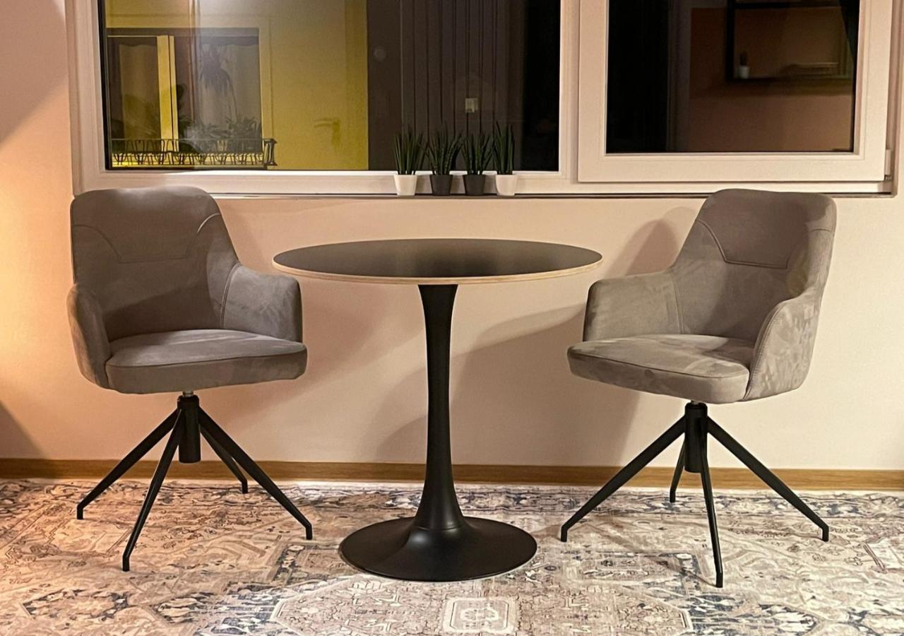 Stay At Smilla - Boutique Apartments Mit Kueche - Parken - Klima - Netflix - Waschmaschine فيسبادن المظهر الخارجي الصورة