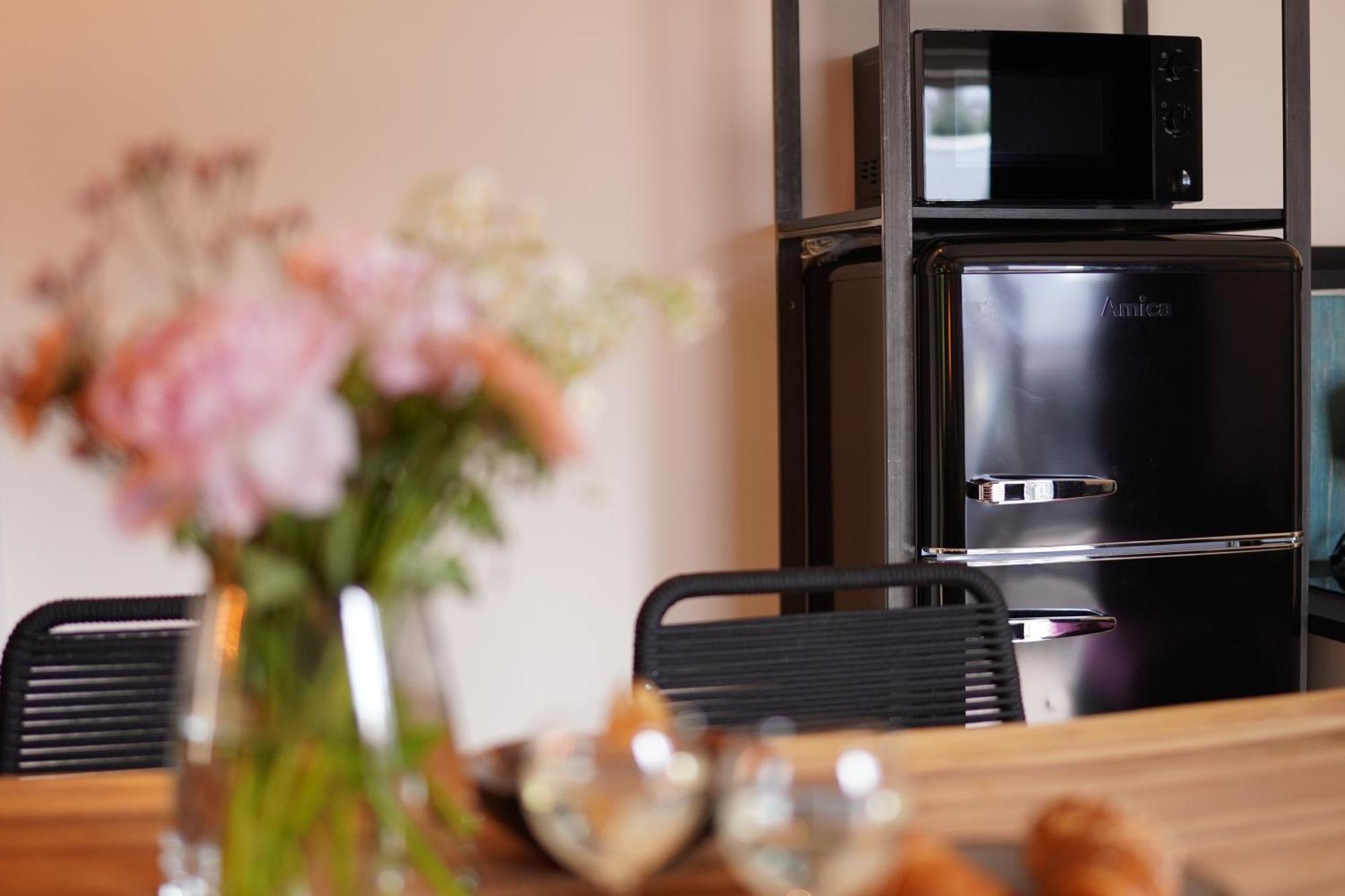 Stay At Smilla - Boutique Apartments Mit Kueche - Parken - Klima - Netflix - Waschmaschine فيسبادن المظهر الخارجي الصورة