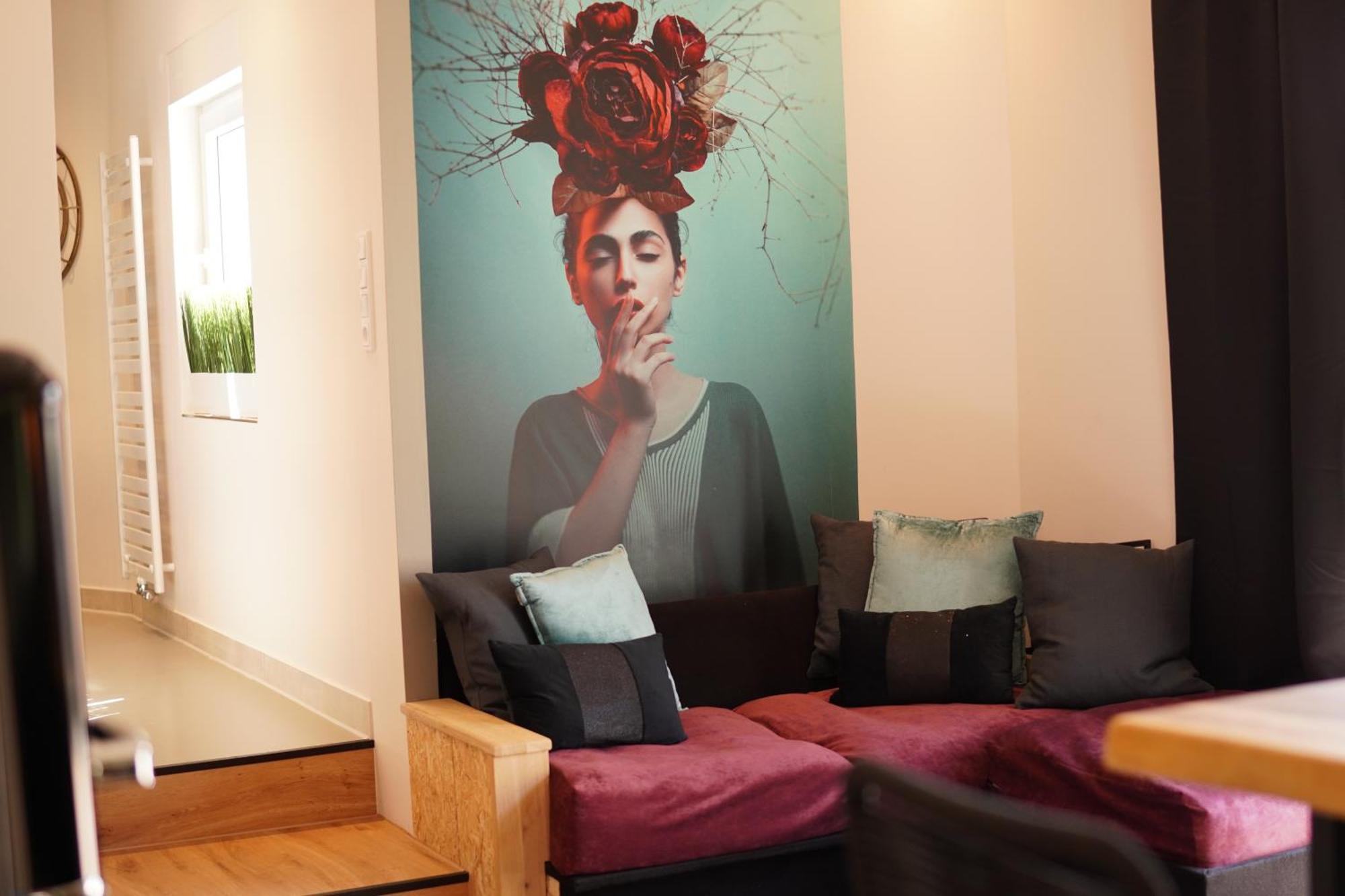 Stay At Smilla - Boutique Apartments Mit Kueche - Parken - Klima - Netflix - Waschmaschine فيسبادن الغرفة الصورة