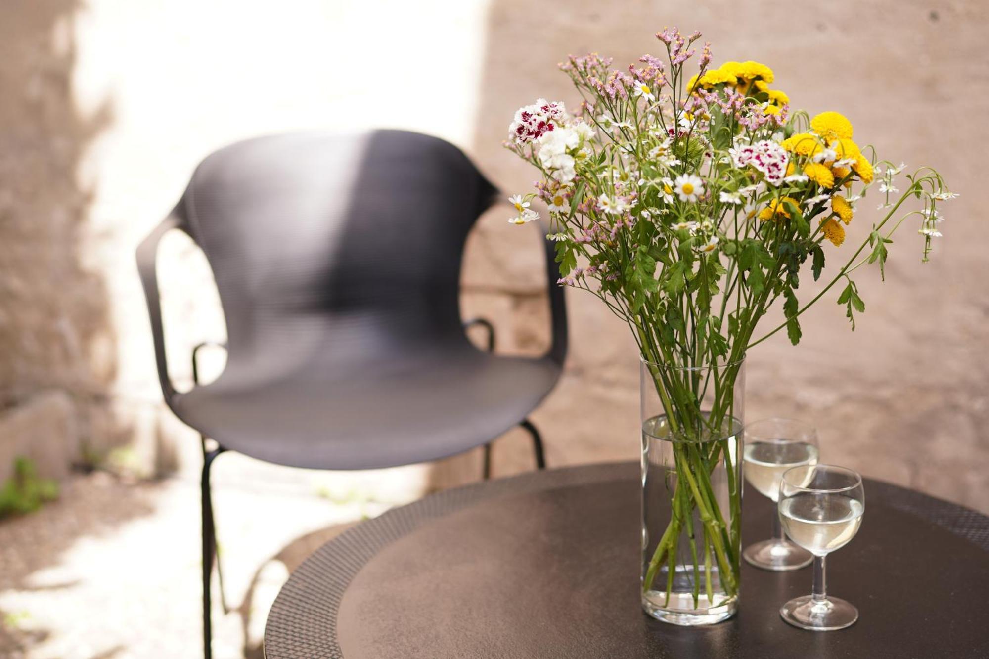 Stay At Smilla - Boutique Apartments Mit Kueche - Parken - Klima - Netflix - Waschmaschine فيسبادن الغرفة الصورة